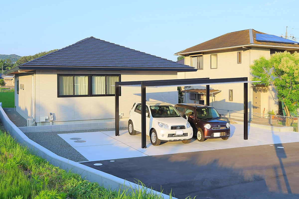 グレートーンでまとめる シンプルモダンなオープン外構　和歌山県岩出市　Y様邸