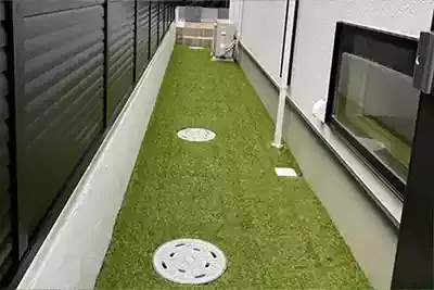 大阪府のお家に人工芝をDIYで敷いた外構の施工事例